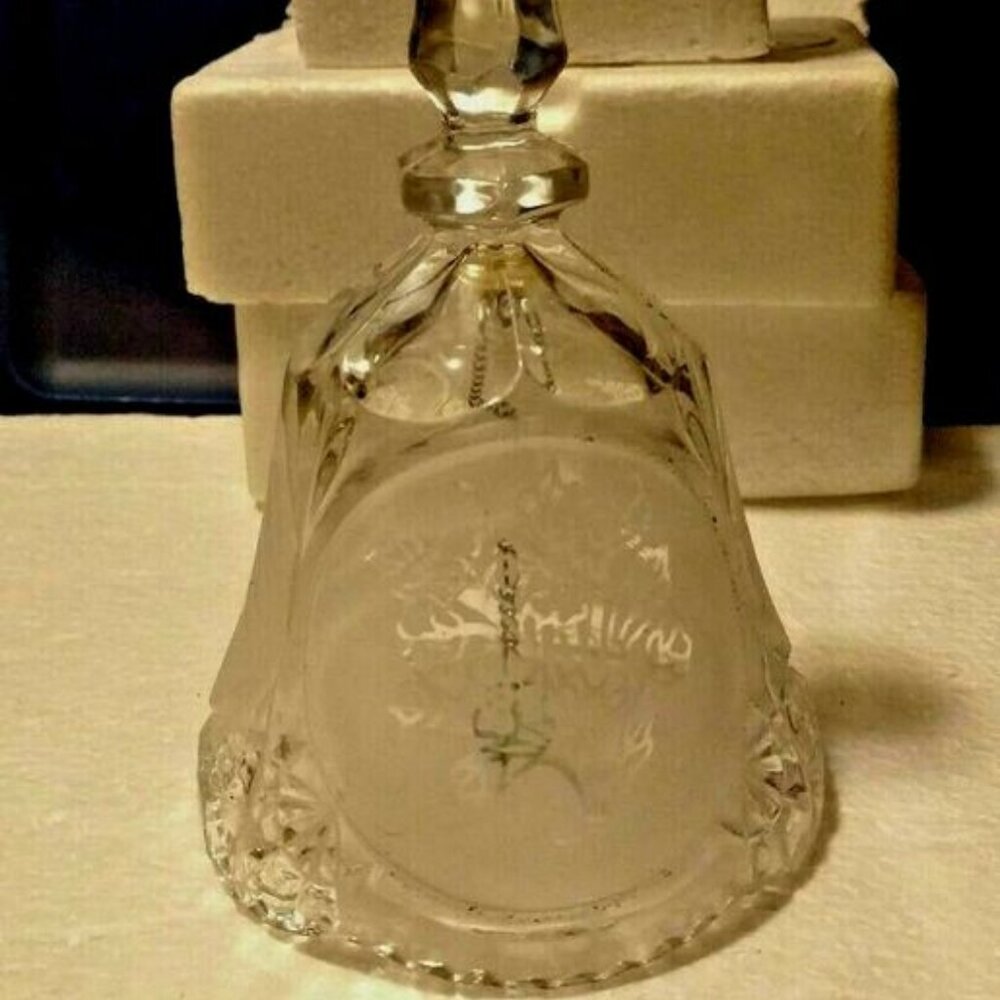 Vintage Crystal 8 1/2" Clear Candle Snuffer w/Scalloped Edge - Gorgeous - Glass
